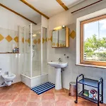 Maison Abricot Avec Piscine