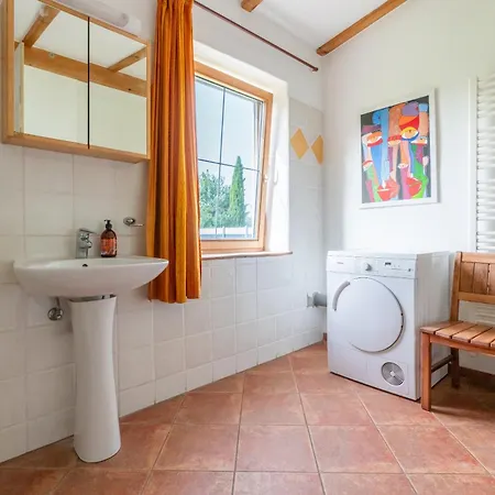 Maison Abricot Avec Piscine