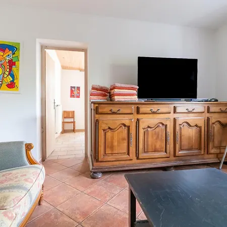 Maison Abricot Avec Piscine Aspiran