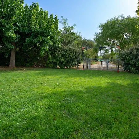 Maison Abricot Avec Piscine Holiday home