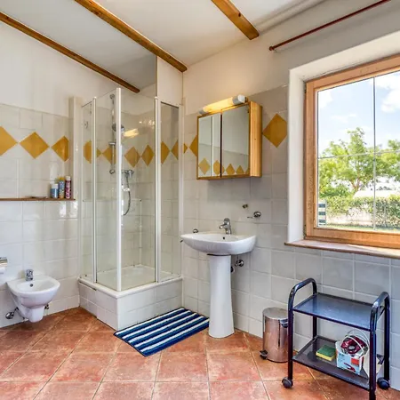 Maison Abricot Avec Piscine